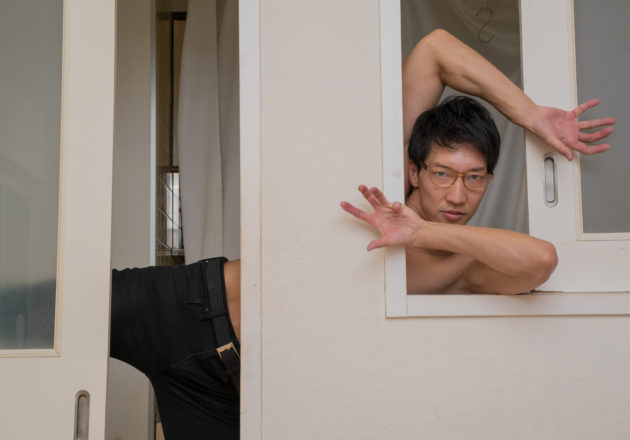 誰かがクラスを見ている/reference stock photo muscle at high school @フリー素材 筋肉