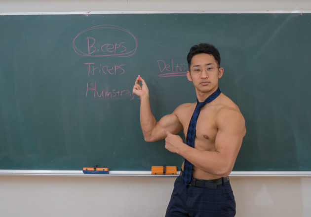 マッチョ先生/reference stock photo muscle at high school teacher@フリー素材 筋肉