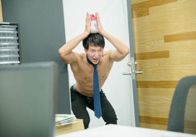 出勤前のジムで追い込み過ぎて遅刻したマッチョ@マッチョ写真集