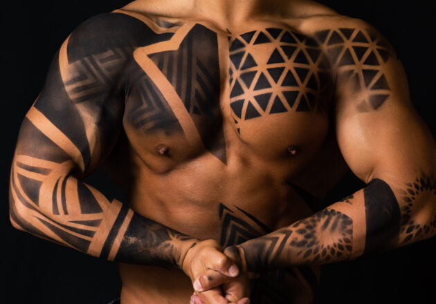 【アートなマッチョ】reference photo for drawing muscle/art of muscle body painting/art on the pecs@大胸筋　ボディペイント