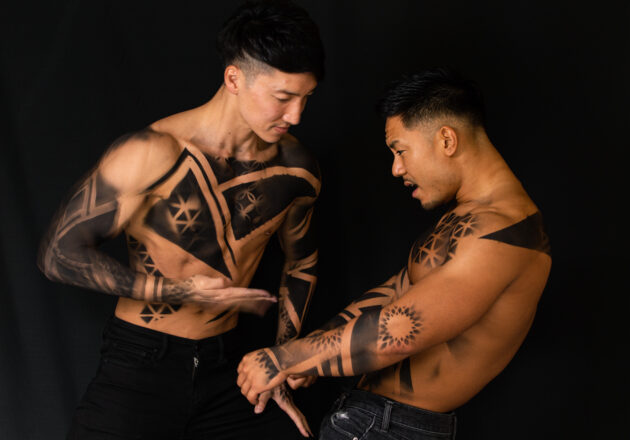 【アートなマッチョ】reference photo for drawing muscle/art of muscle body painting/貫手で仕留めるマッチョ@フリー素材　筋肉