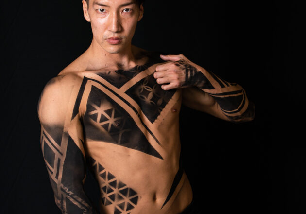 【アートなマッチョ】reference photo for drawing muscle/jojo pose muscle /ジョジョ立ちを決めるマッチョ@筋肉　アート