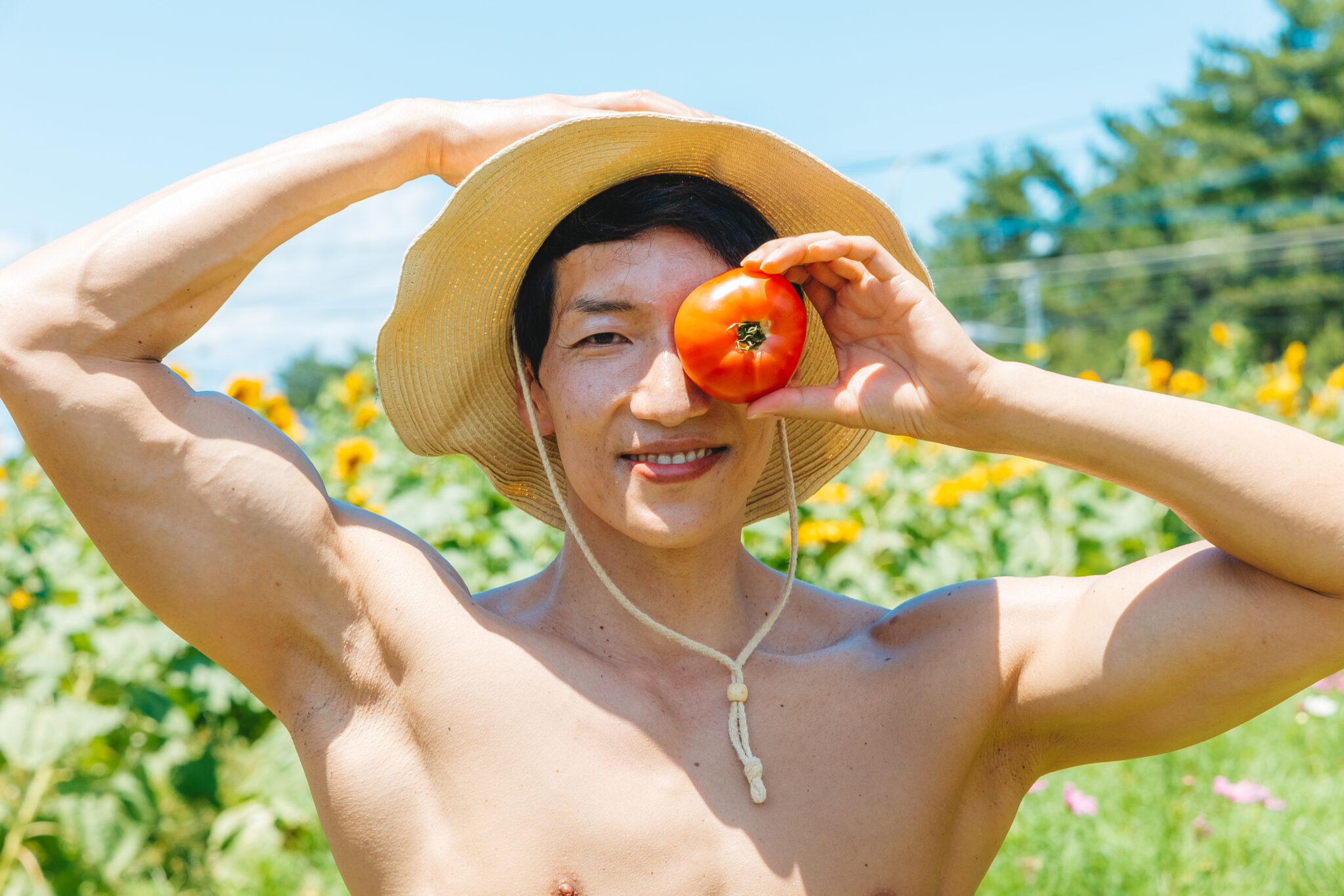 トマトアイなマッチョ マッチョフリー素材サイト『マッスルプラス』