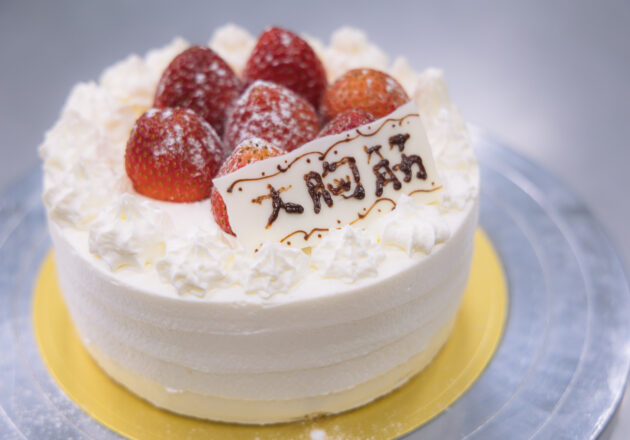 マッチョなショートケーキ(大胸筋)＠ストックフォト　ショートケーキ