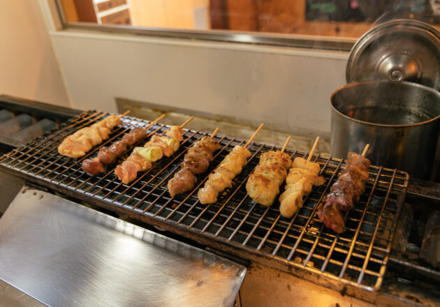 マッチョが焼いた焼き鳥＠フリー素材　焼き鳥
