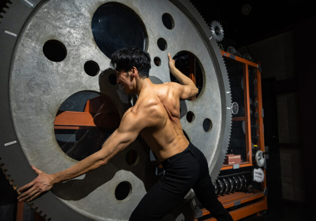 turn the wheels of history@muscular man