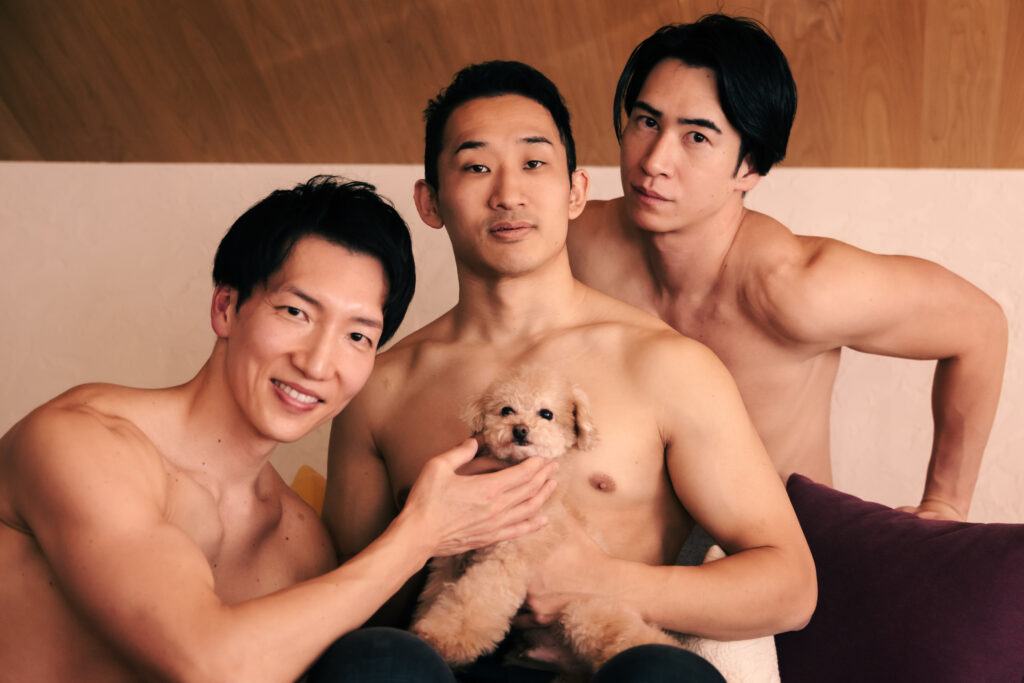犬とマッチョ@stock photo of dog and muscular men